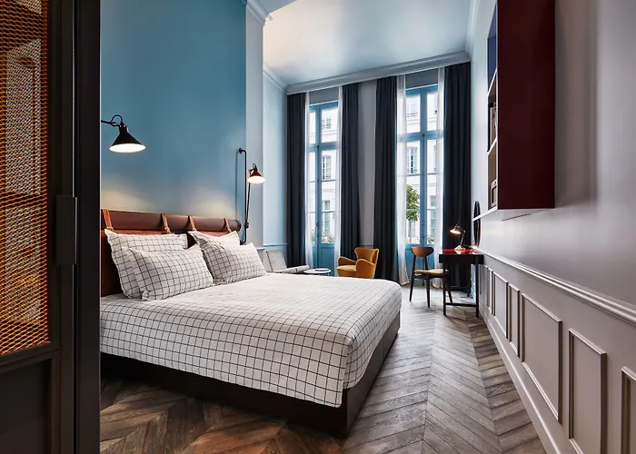 The Hoxton, 4* Paris