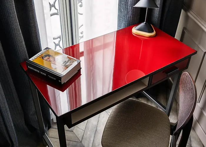 The Hoxton, 4* Paris