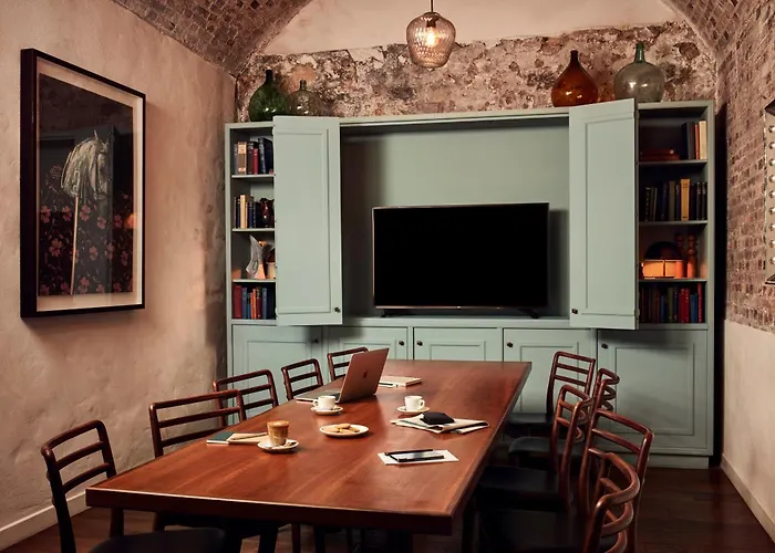 The Hoxton, 4*