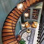 The Hoxton, 4* Paris