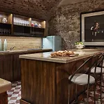The Hoxton, Hotell