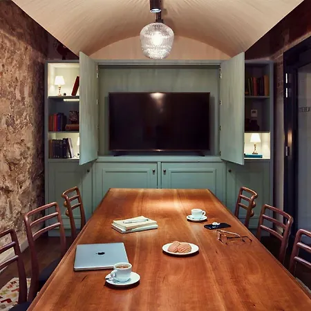 The Hoxton, Hotel 4*