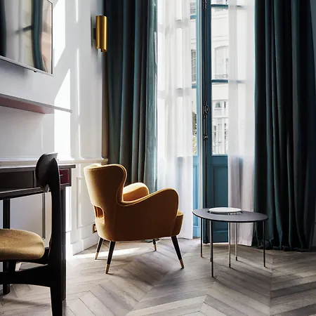 The Hoxton, 4* Paris