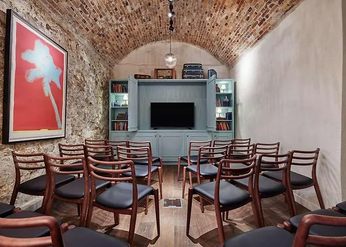 호텔 혹스턴, 4*