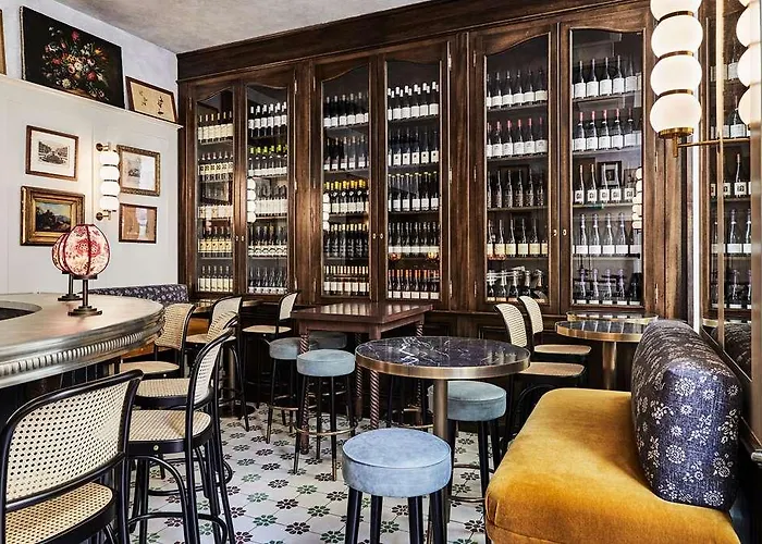 혹스턴, 4* 파리