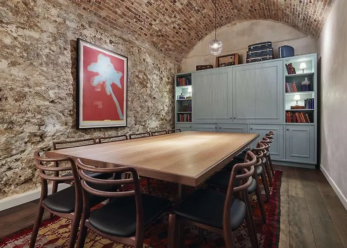 호텔 혹스턴, 파리