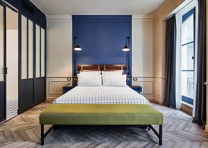 혹스턴, 호텔 파리