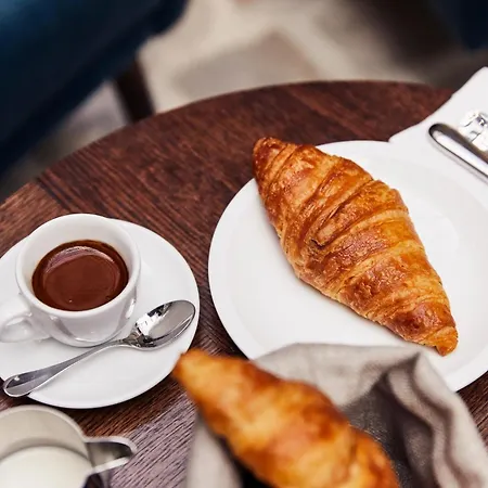 The Hoxton, Hotel 4*