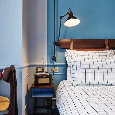 ذا هوكستون، باريس